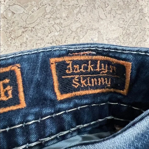 Rock Revival Jacklyn skinny low rise jean - Picture 4 of 5